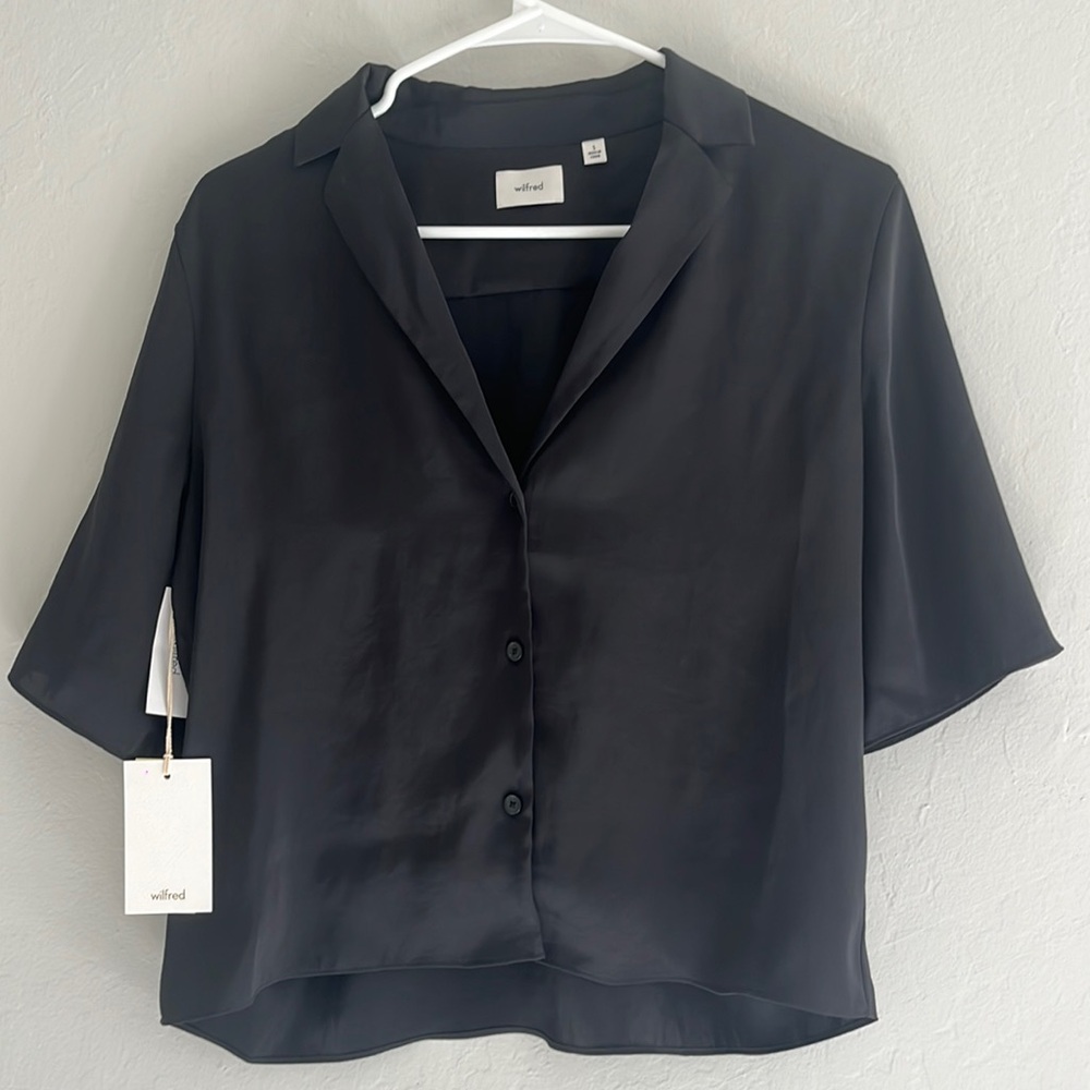 Aritzia NWT black top wilfred size S
